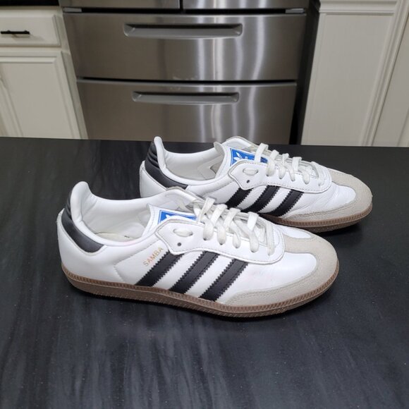 Adidas Samba OG J Youth/Women's Cloud White/ Core Black IE3675 Gum Sole Sneakers - Picture 3 of 16